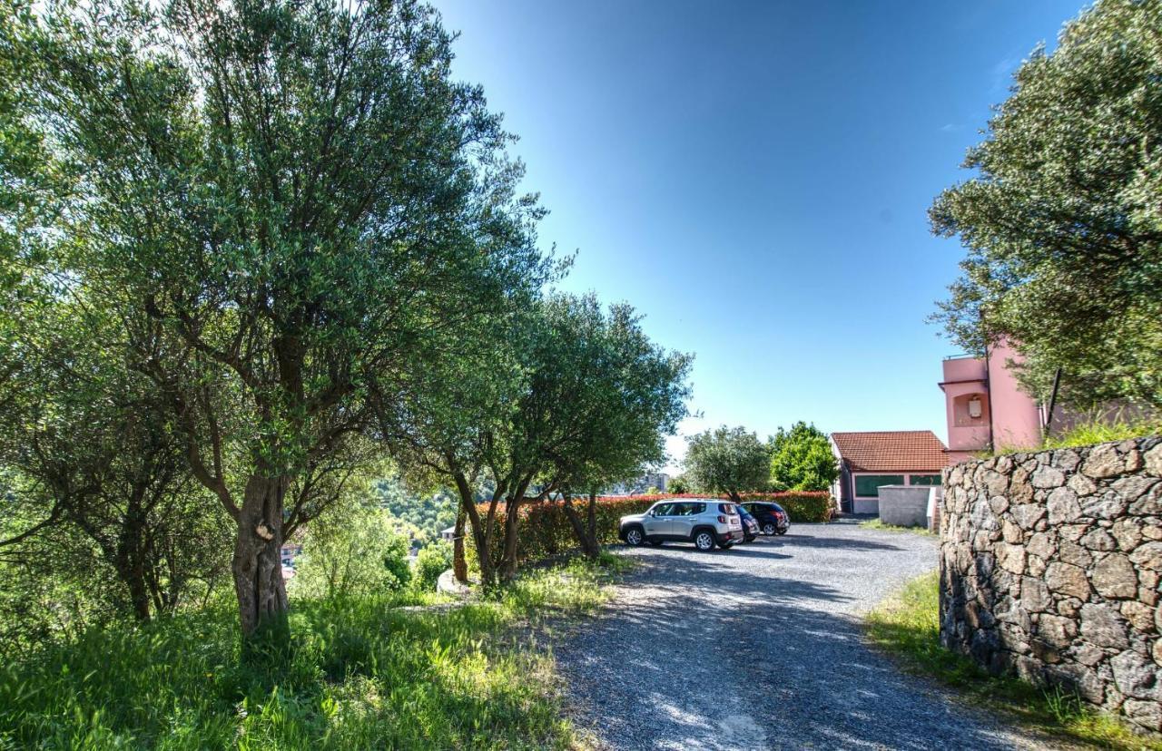 Villa Zafferano Suites Celle Ligure Exterior photo