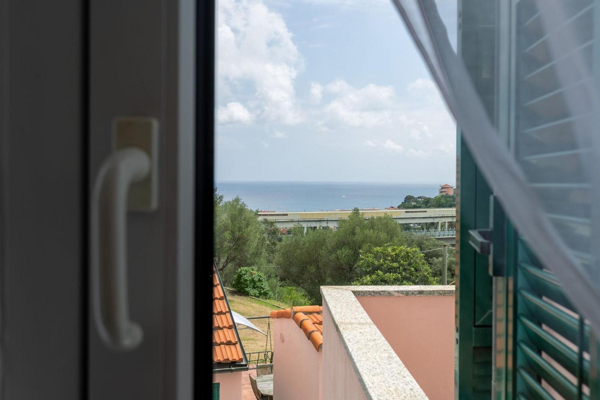 Villa Zafferano Suites Celle Ligure Exterior photo